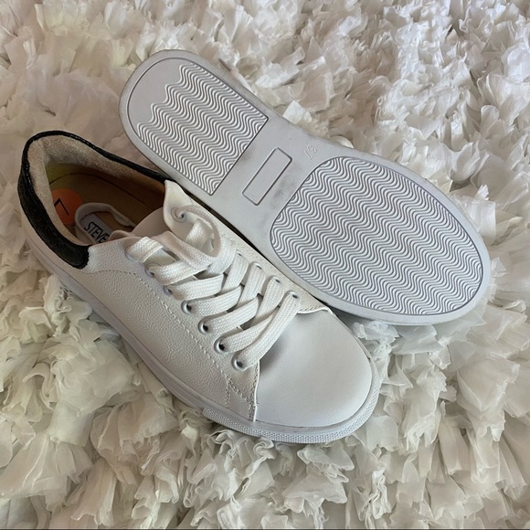 Steve Maddden Andy Sneakers size 37 - Picture 3 of 4
